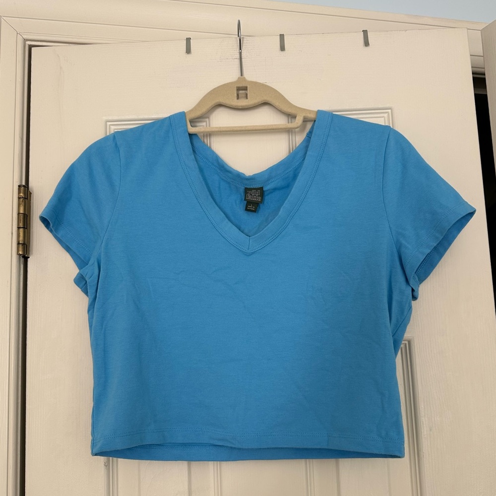 Wild Fable light blue baby tee - size L